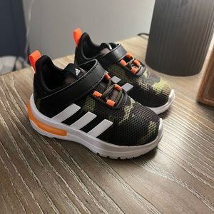 Kids Adidas camo sneaker